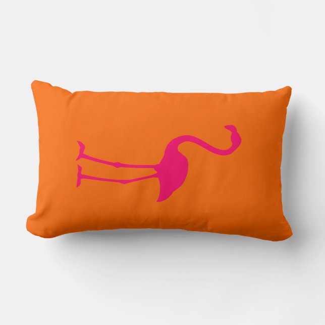 Hellrosa Flamingo auf Orange Lendenkissen (Vorderseite)