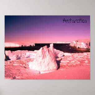Hellrosa Sonnenuntergang in den Gletschern des ant Poster