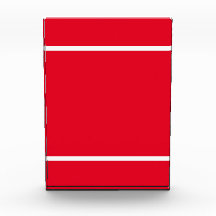 Hellroter Farbblock Oben untere Streifen weiß