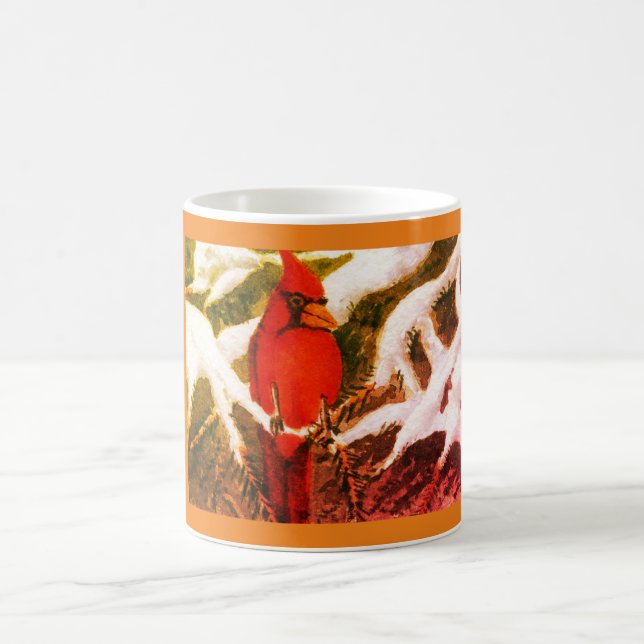 Hellroter Kardinal in schneebedeckten Kiefern Kaff Kaffeetasse (Mittel)
