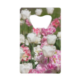 Hellweiße und rosa Tulpen an einem sonnigen Tag Geldbeutel Flaschenöffner