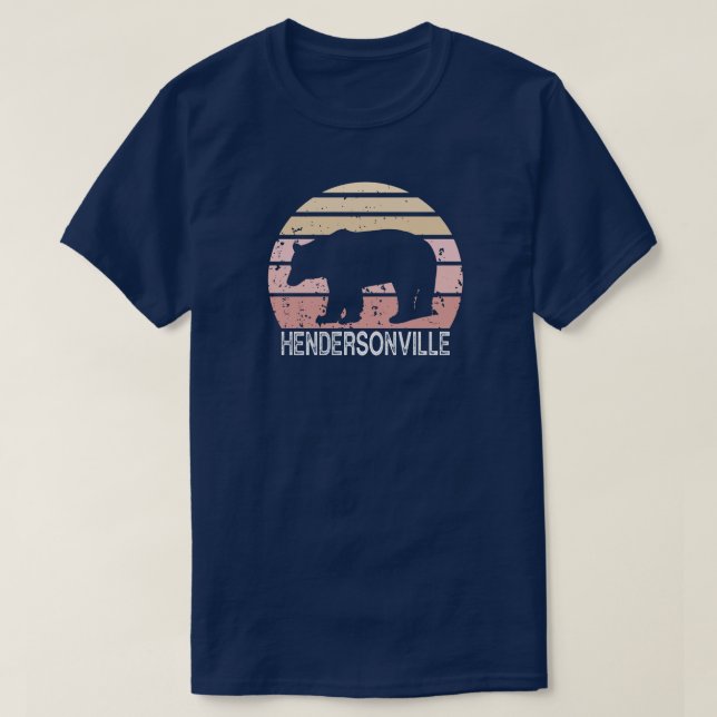 Hendersonville North Carolina Retro Bear T-Shirt (Design vorne)