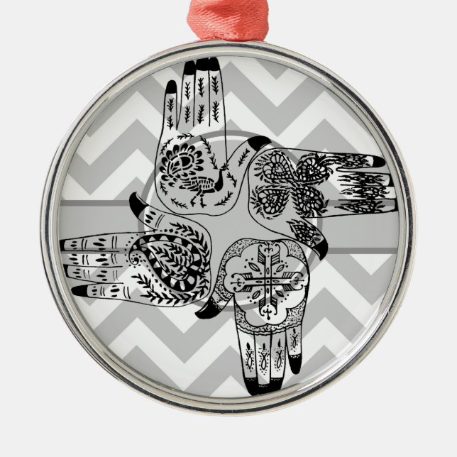 Hennastrauch übergibt 4 quadratische Vintage Silbernes Ornament (Vorne)