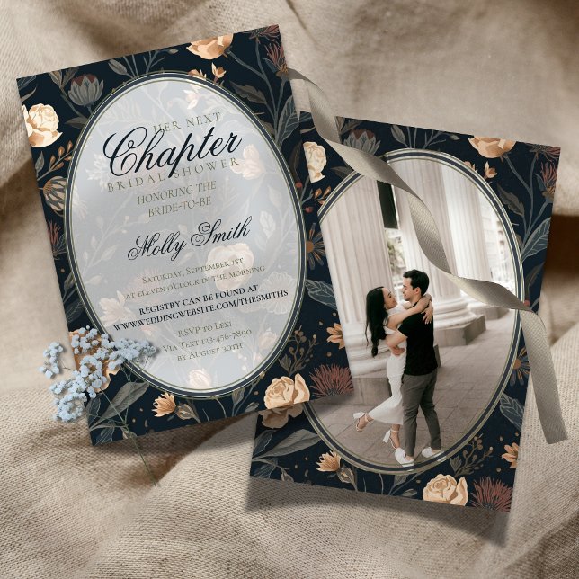 Her Next Chapter Dark Floral Bridal Shower Einladung (Her Next Chapter Dark Floral Bridal Shower Invitation)