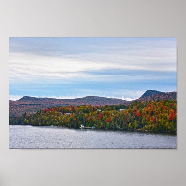 Herbst am Willoughby-See, Vermont Poster (Vorne)