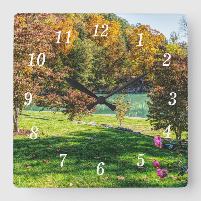 Herbst auf Dogwood-Uhr Quadratische Wanduhr (Vorderseite)
