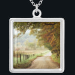Herbst auf einer Landstraße Versilberte Kette<br><div class="desc">Zuhause Décor</div>