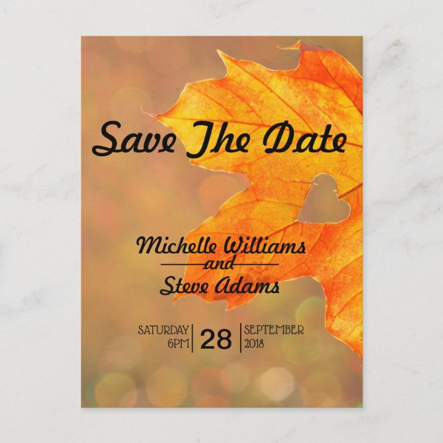 Herbst-Blatt mit Herzen Save the Date Ankündigungspostkarte (Vorderseite)