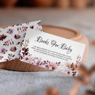 Herbst Bücher mit eleganten violetten Blumen für K Begleitkarte