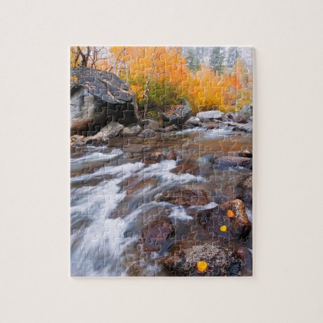 Herbst entlang Bischof Creek, CA Puzzle (Vertikal)
