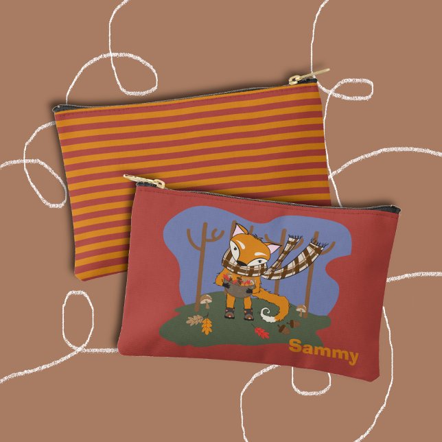 Herbst-Fuchs-Kindertasche mit Namen Zubehörtasche (Cute kid zipper pouch with a cartoon fox on the front and a stripe pattern on the back .)
