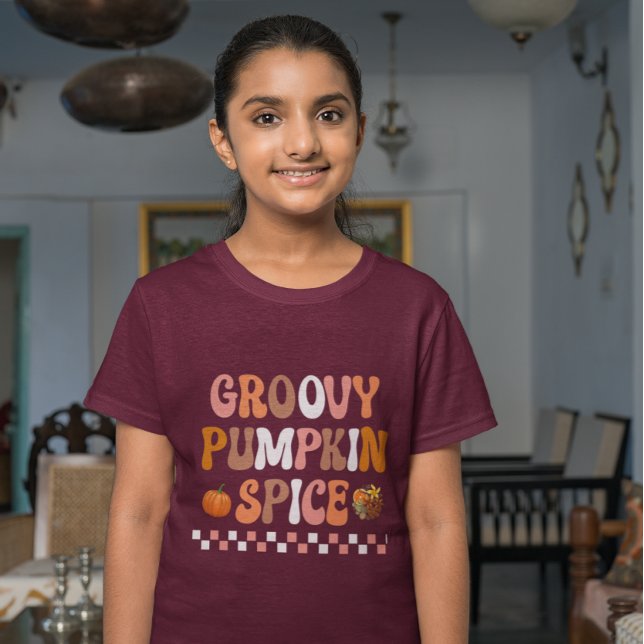 Herbst-Groovy Pumpkin Gewürzdesign T-Shirt (Von Creator hochgeladen)