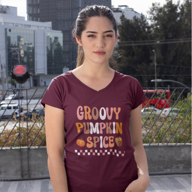 Herbst-Groovy Pumpkin Gewürzdesign T-Shirt (Von Creator hochgeladen)