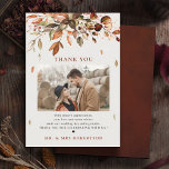 Herbst Herbstwoche Rustikales Foto Hochzeit Dankeskarte<br><div class="desc">Elegantes rustikales Land Herbst Foto Hochzeit danke Ihnen Karte mit braunen,  rot,  orange,  grüne Eukalyptus-Blätter. Bitte kontaktieren Sie mich für Hilfe bei der Anpassung oder wenn Sie ein anderes Produkt mit diesem Design benötigen.</div>