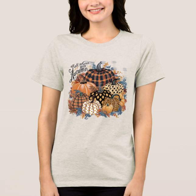 Herbst in Liebe mit wunderschönem rustikalem Kürbi Tri-Blend Shirt (Vorderseite)