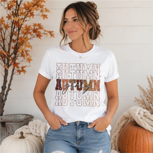 Herbst-Mädchen-Repeating-University-Typografie T-Shirt (Von Creator hochgeladen)