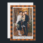 Herbst Orange Kariertes Foto glücklich Thanksgivin Feiertagskarte<br><div class="desc">Herbstliche Orange Buffalo Kariertes Foto Familienfest Erntedankfest Karte</div>