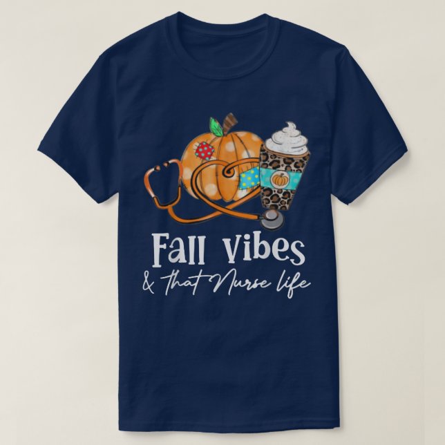Herbst Pflege Vibes und dieses Krankenleben Herbst T-Shirt (Design vorne)