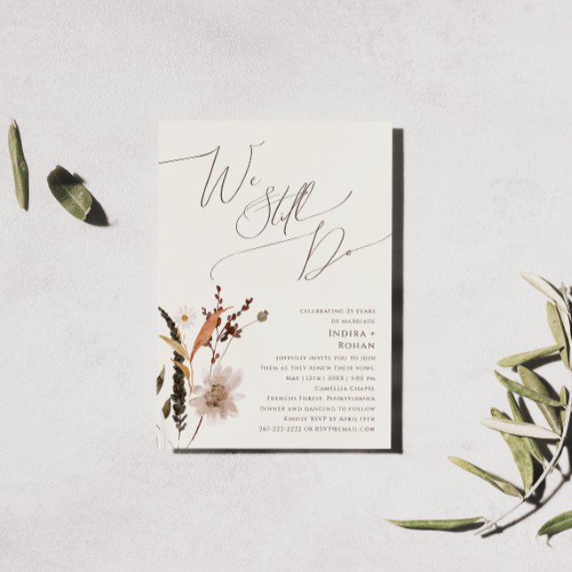 Herbstbeige Wildblume wir immer noch kündigen Einladung (Von Creator hochgeladen)