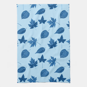 Herbstblätter - Indigo und blassblau Geschirrtuch