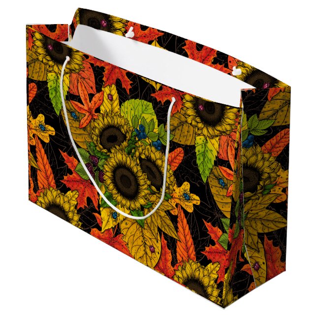 Herbstbukett auf schwarz große geschenktüte (Rückseite Schrägansicht)