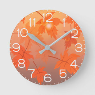 Herbstdesign mit Ahornblättern und Bokeh-Effekt Runde Wanduhr
