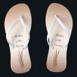 Herbsternte Hochzeit Mutter des Grooms Flip Flops<br><div class="desc">Die Herbsternte ist das Thema dieser eleganten Mother of the Groom Flip Flops,  die Korn auf einem bronzenen Hintergrund. Alle Texte können für Ihren besondere Anlass angepasst werden.</div>