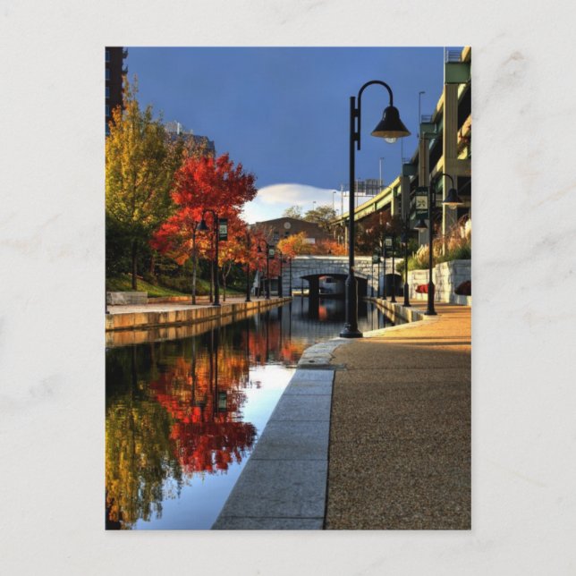 Herbstfarben entlang des Kanals Postkarte (Vorderseite)