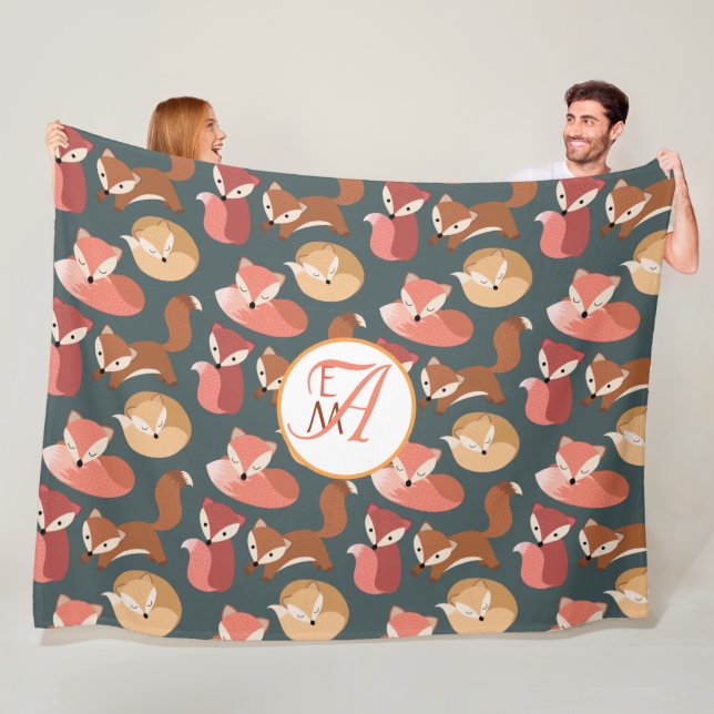 Herbstfarben für mit Monogramm Waldfüchse Herbst Fleecedecke (Beispiel)