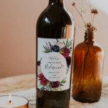 Herbstgarten | Vorschlag für Burgund Bridesmaid Weinetikett<br><div class="desc">Der Herbstgarten | Bordeauxweinetikett für eine Hochzeit im Herbst. Das Design ist atemberaubend in Rosa, Rot, Marineblau und Bordeaux gehalten. Die Blume sind mit Blüten und grünen Blätter in einem lebendigen Rahmen mit floralen Gewürzen gestaltet. Das Etikett der Weinflasche mit dem Namen der Brautjungfrau, einer kurzen Nachricht und dem Namen...</div>