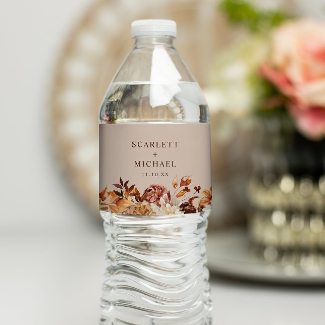 Herbsthochzeit Wasserflaschenetikett (Autumn Taupe Floral Wedding Water Bottle Label by Painted Paperie

)