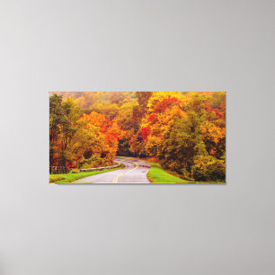 Herbstjahreszeit in den Bergen Leinwanddruck