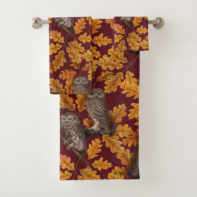 Herbstkeule auf dunkelrot badhandtuch set (Insitu)