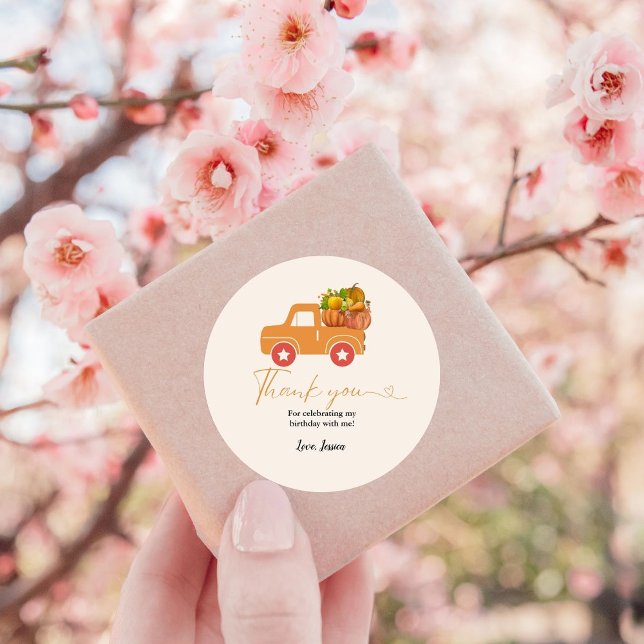 Herbstkürbis Danke Geburtstag Runder Aufkleber (Von Creator hochgeladen)