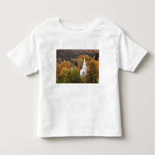 Herbstlandschaft mit Kirche, Vermont, USA Kleinkind T-shirt