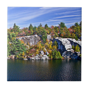 Herbstlaub um See Minnewaska Fliese