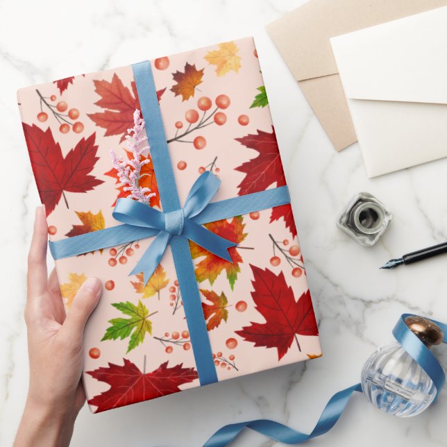 Herbstleaves & Berries Muster Erntedank Geschenke Geschenkpapier (Schenken)