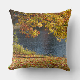 Herbstleaves Throw Kissen