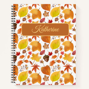 Herbstliche Floral mit einem benutzerdefinierten N Notizbuch