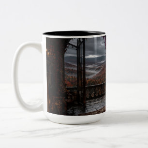 Herbstliche gotische Baldachin-Schlafzimmer Schwar Zweifarbige Tasse