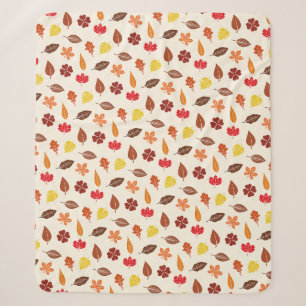 Herbstliche Herbstlaube auf Cremeuntergrund Sherpadecke
