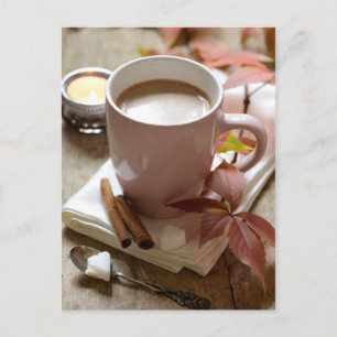 Herbstliche rustikale Herbstkakao- und Blätterstil Postkarte