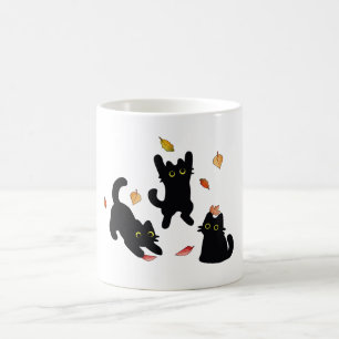 Herbstliche Silhouetten schwarzer Katzen Kaffeetasse