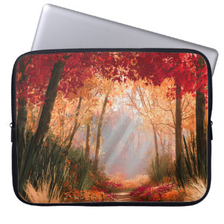 Herbstlicher Waldweg Goldene Sonnenlichtlandschaft Laptopschutzhülle