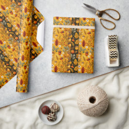 Herbstmuster mit Eicheln, weißen Blumen Geschenkpapier