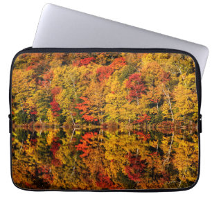Herbstreflexion am Russell Pond New Hampshire Laptopschutzhülle