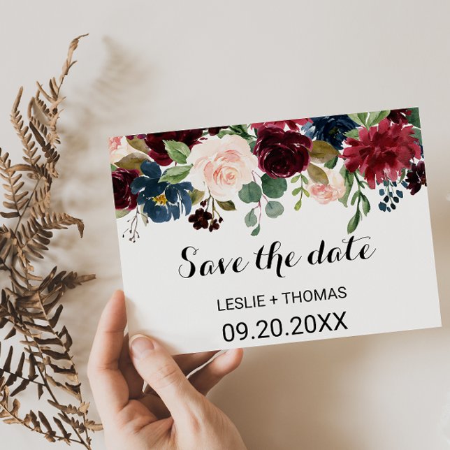 Herbstrustikale Dazzling Burgundy Save the Date Ca Postkarte (Von Creator hochgeladen)