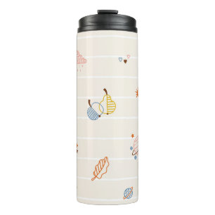 Herbstsaison: farbenfrohe gestreifte Doodles. Thermosbecher