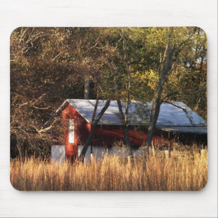 Herbstscheune in Zentral-Maryland Mousepad