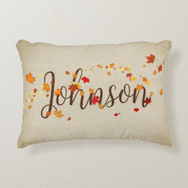 Herbstverläufe auf Burlap mit Nachname Dekokissen